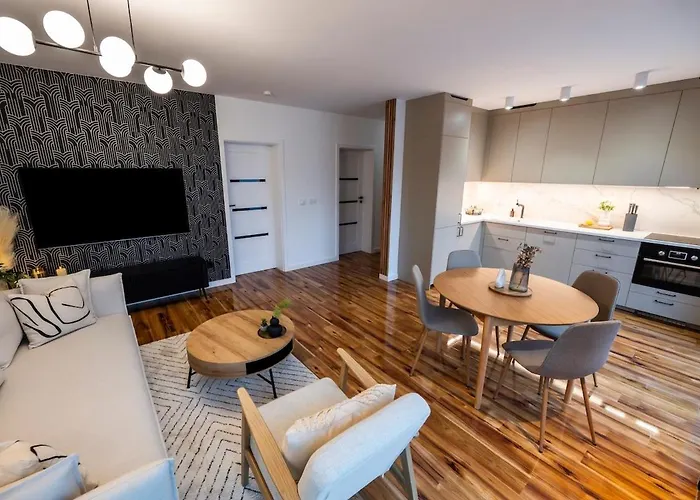 Luksusowy Przy Parku Апартаменты Тарновске-Гуры